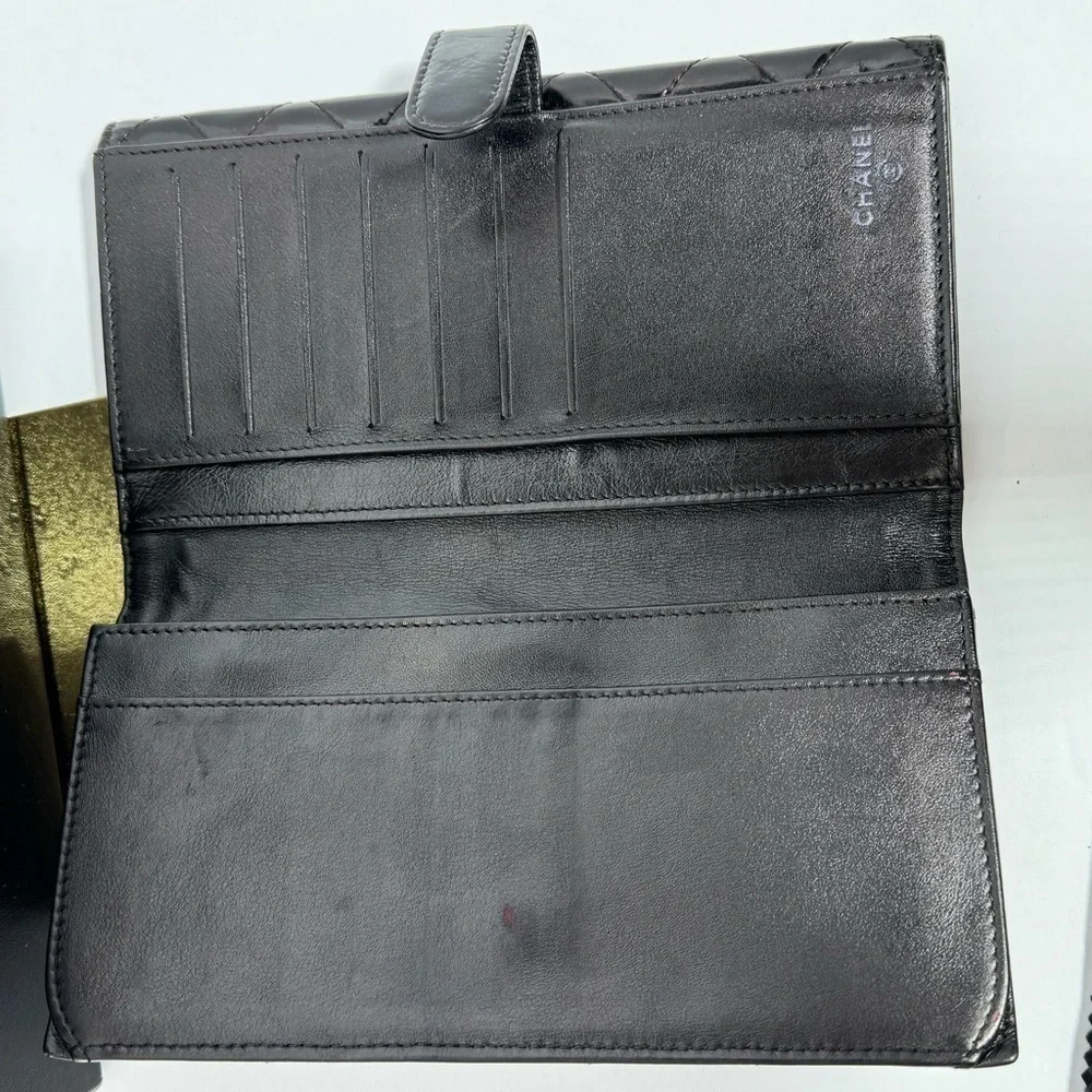 AUTHENTIC CHANEL PATENT LEATHER WALLET